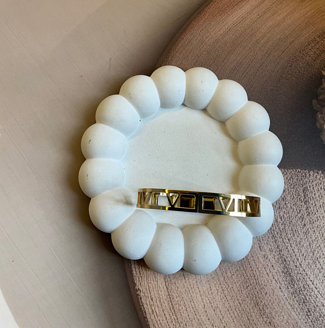 Unisex Classic Roman Bangle Type Kada-Gold ABDB2039